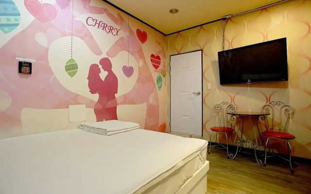 Hoegi Cherry Motel