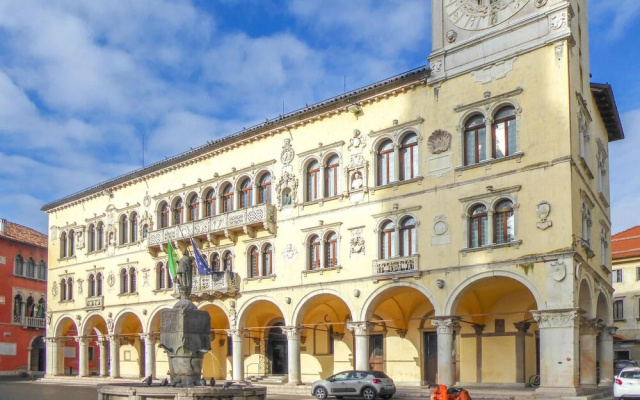 Stunning Home in Belluno With 1 Bedrooms and Wifi