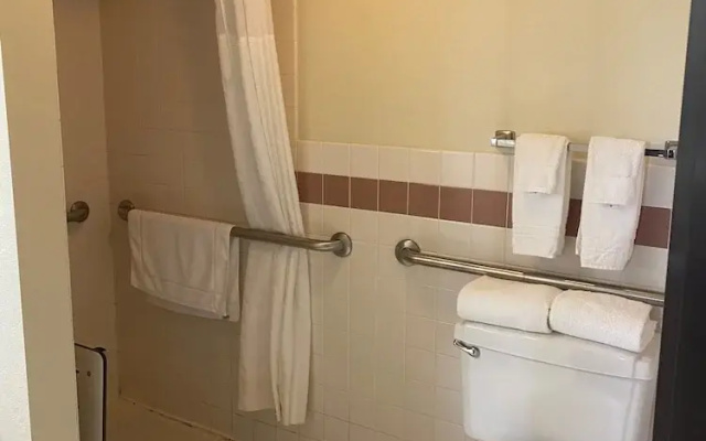 Americinn Grundy Center
