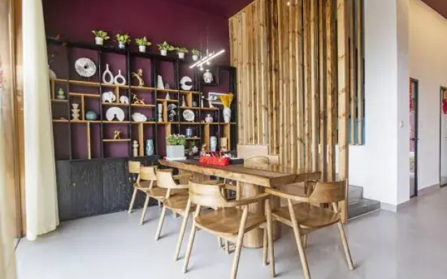 Yiningju Homestay