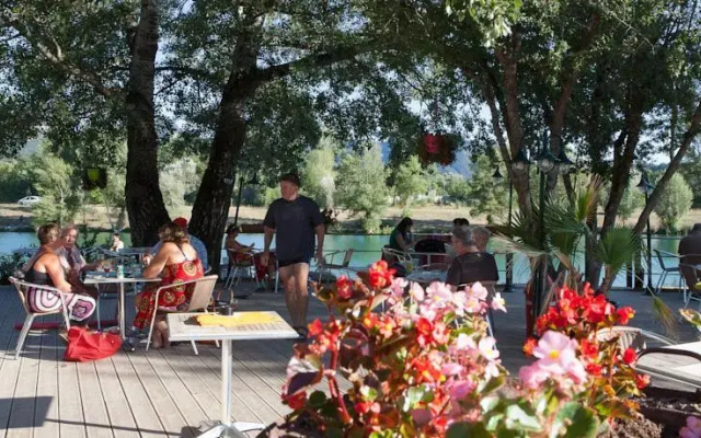 Vivacamp Le Lac Bleu