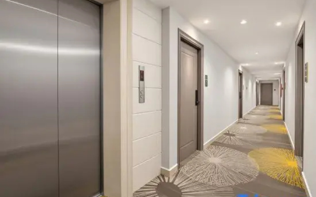 Yimi Hotel
