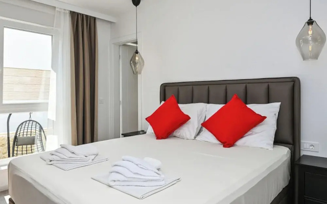 Nova Luxury Residence apartment with private heated pool