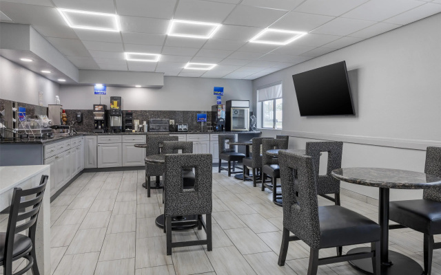 Best Western Bolingbrook Hotel