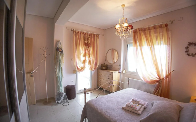 Venia House Marathos