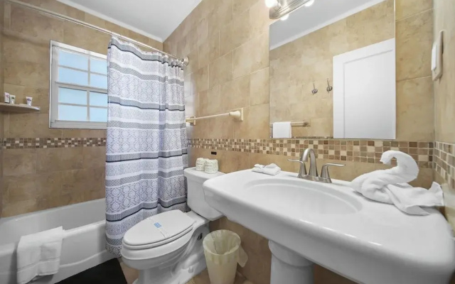 Hollywood Beach Bliss Villa Sleeps 10