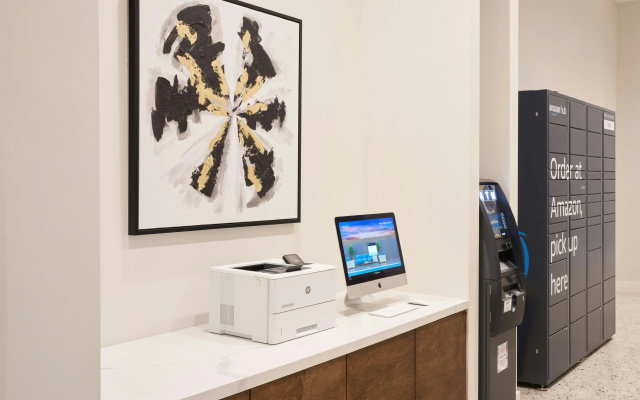 SERENA Hotel Aventura Miami, Tapestry Collection by Hilton