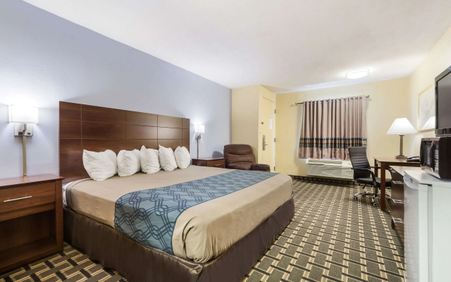 Rodeway Inn Lincoln West - University Area
