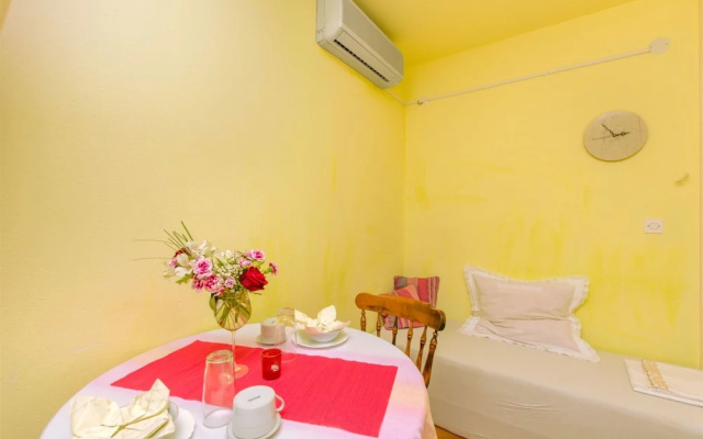 Apartments Roza