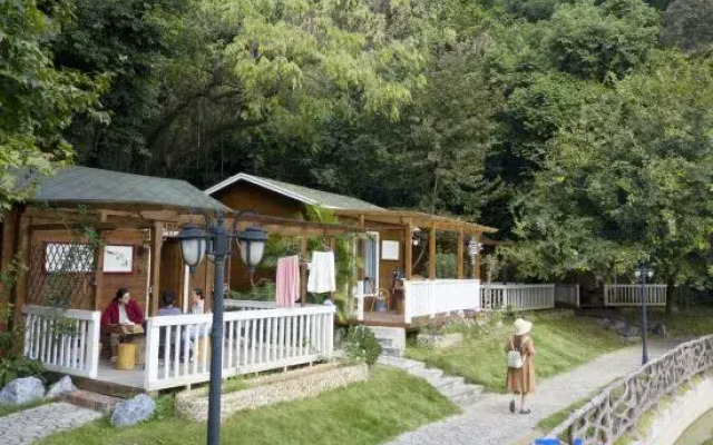Yingde Fenglin Moke Homestay