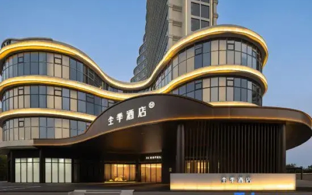 JI Hotel (Beihai Qiaogang Fengqing Street Yintan Avenue)