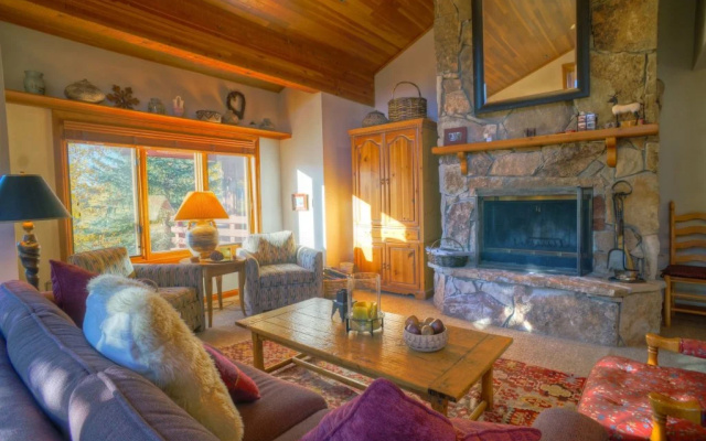 Abode at the Ridge