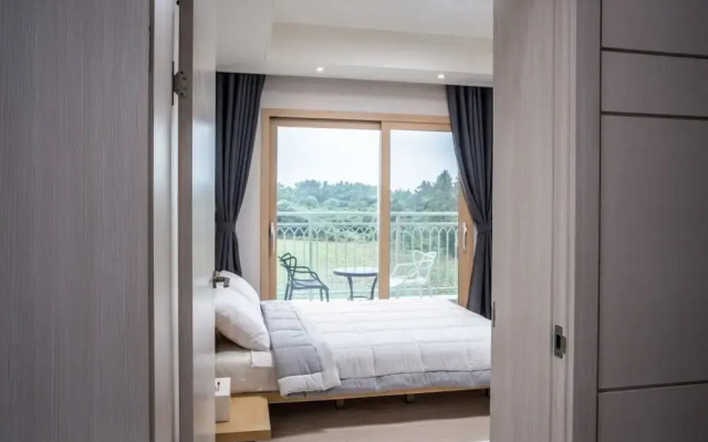 Oakra Resort