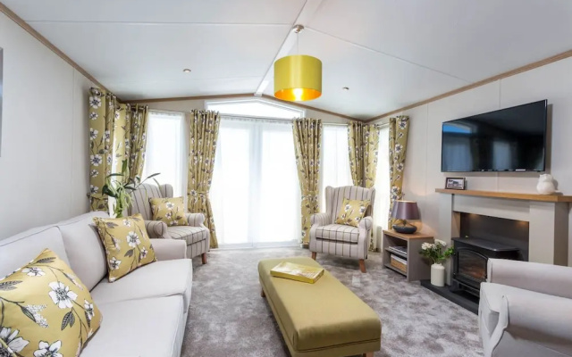 Imacculate Abingdon 14 3 bed Lodge