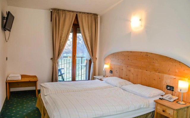 Albergo Mezzolago