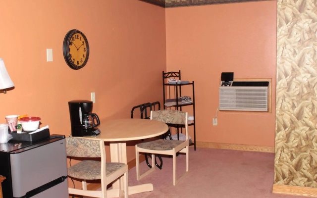 Blue Spruce Motel