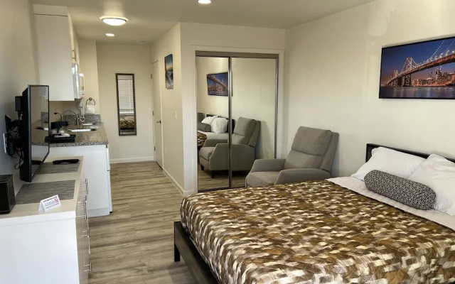 Villa Alamari Inn And Suites