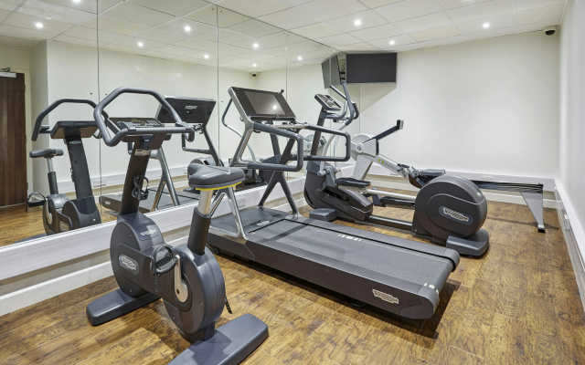 Holiday Inn Cardiff - North M4