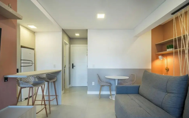 1BR Apt in Condo w/ Pool and BBQ Evh0609