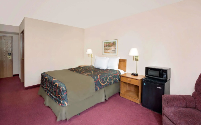 Days Inn Boonville