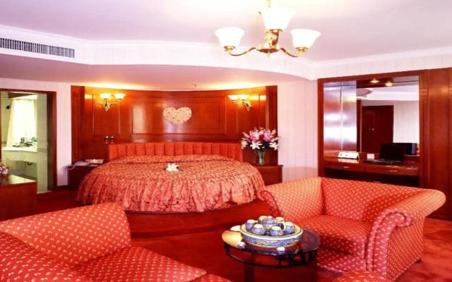 Dalian Golden Shine International Hotel