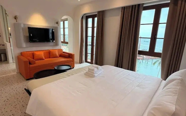 Maharaja Lounge & Hotels