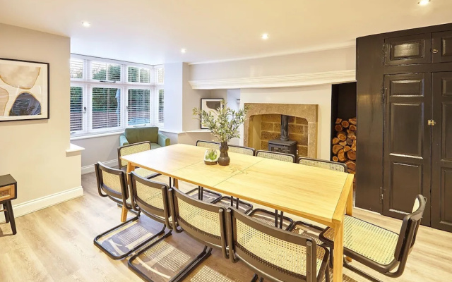 Host Stay Graham House