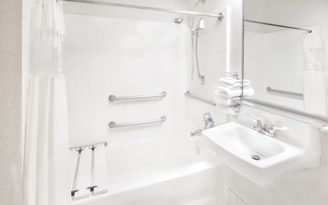 SureStay Plus Hotel by Best Western Redding