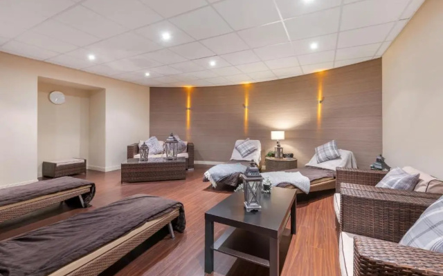 The Lodges At Craigendarroch Country Club