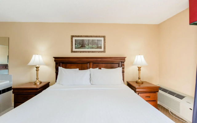 Music Road Resort Hotel and Inn