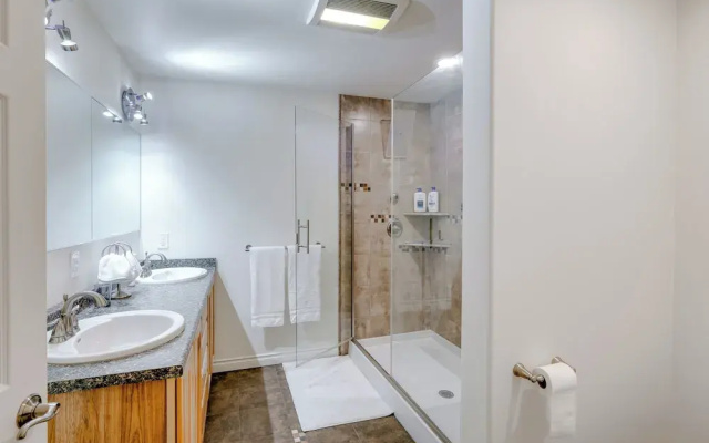 Family-friendly Fairbanks Home: Chena River Access