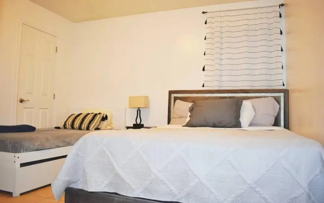 2BD 2BT Apt Near University