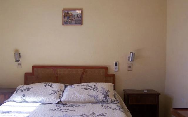 Hotel Artigas