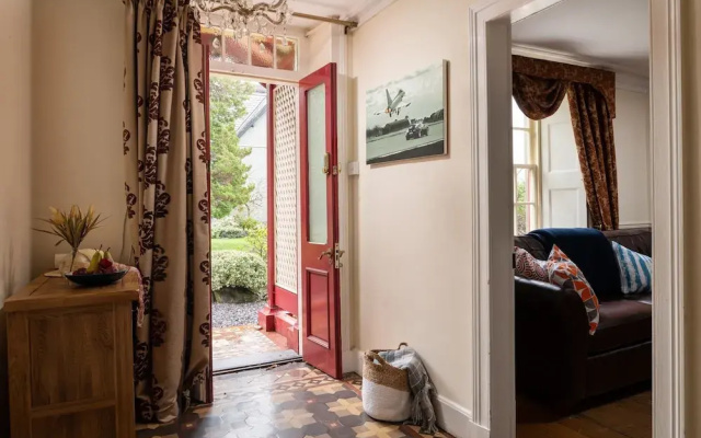 Townhouse in Llanrwst Near Snowdonia Park