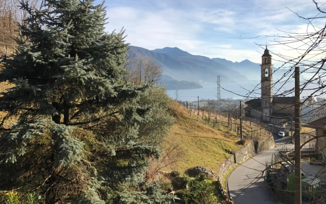 Beautiful lake view apartment in Gravedona - Larihome