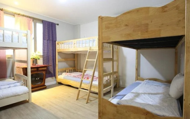 Pohang Youngildae Guesthouse - Hostel