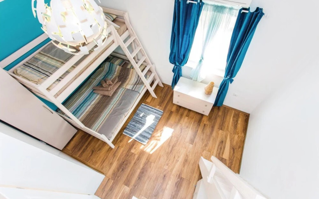 Beautiful Home in Klimno With Wifi and 2 Bedrooms