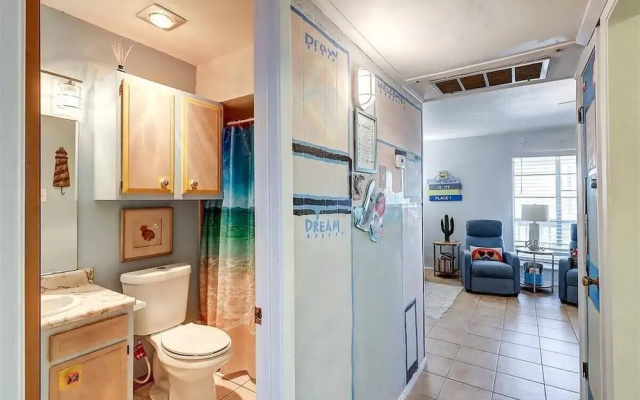 Cozy 1 Bedroom Budget Friendly