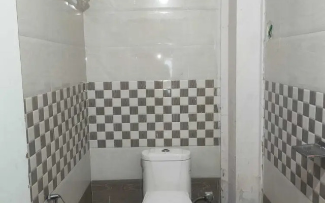 iROOMZ Hotel Diamond Park