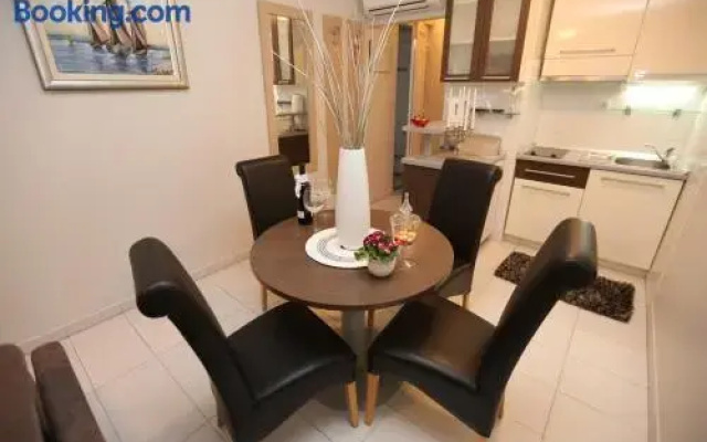Apartments Yasmin Lavica