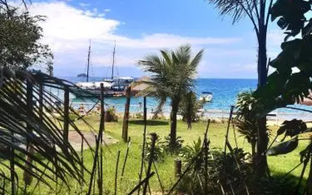 Happy Hammock Eco Beach