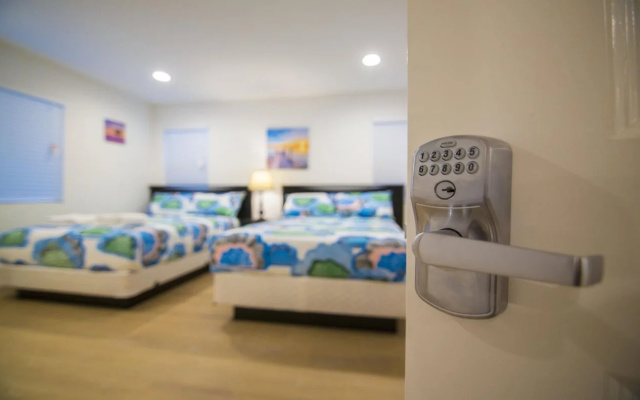 Los Angeles RoomRentals LAX