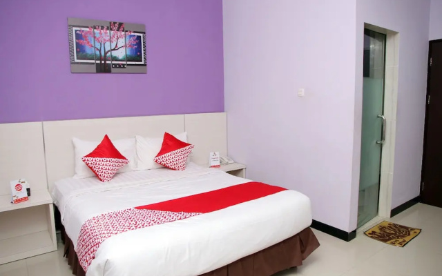 OYO 1138 Purple Hotel