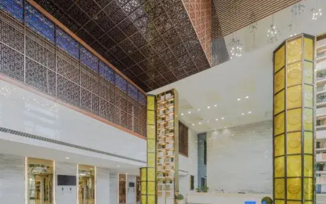 Jingxi Hotel (Linyi Yimeng Road Xinlangya Scenic Area Branch)