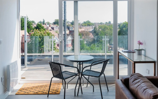 Brand new 2 bed flat with Amazing Views