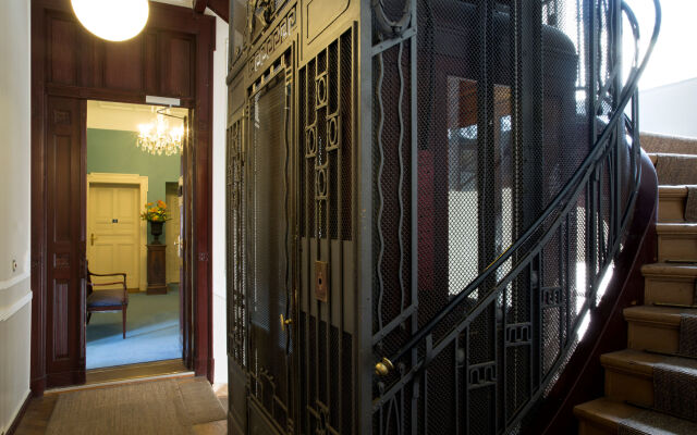 Hotel Art Nouveau вид на фасад