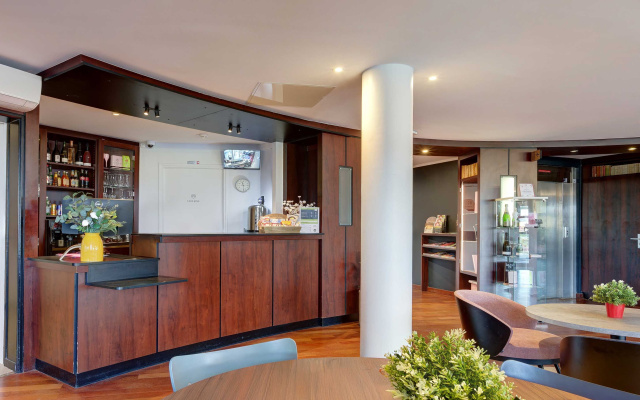 B&B HOTEL Reims Tinqueux