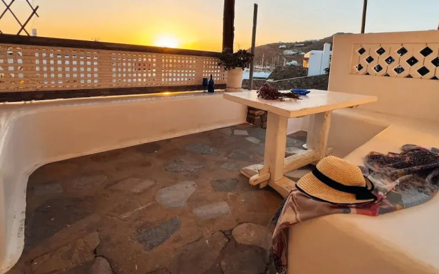 Mykonos Violet Nest - Sea View Escape