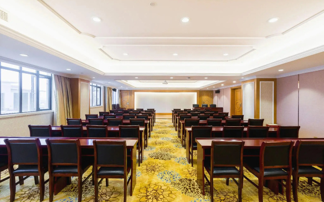 Vienna International Hotel (Lishui Haile City Tianshengqiao Scenic Area, Nanjing)