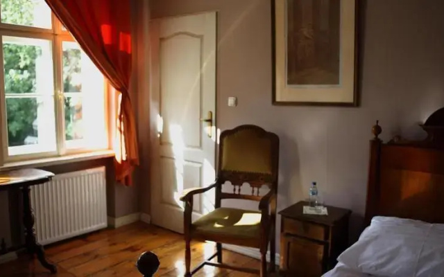 Dakowski Dwór